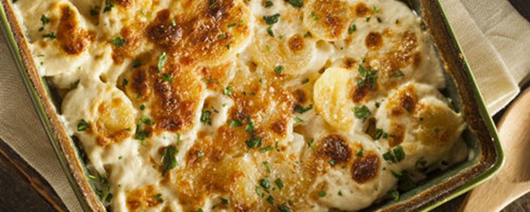 Πατάτες με τυρί και μπέικον γκρατέν