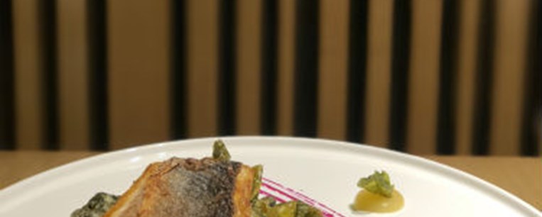 Ψάρι με χόρτα φρικασέ (από το εστιατόριο "Clochard")