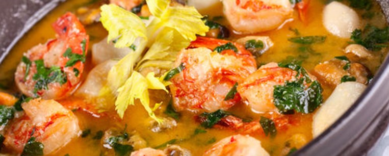 Σούπα με γαρίδες, ψάρι και λαχανικά